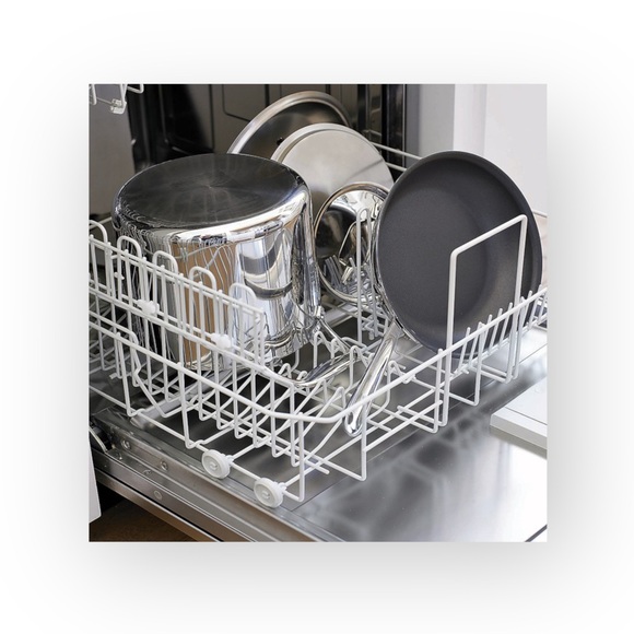 All-Clad ★ D5® Stainless Steel Nonstick Omelette 9” Fry Pan ★ Stainless Steel ★ - Picture 4 of 16